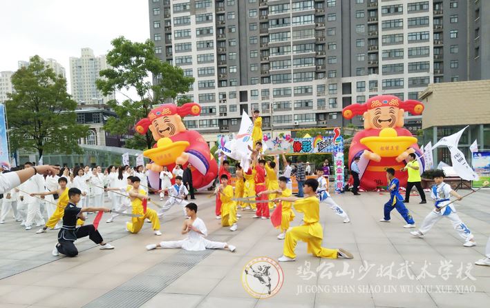 燦爛笑臉、歡度六一