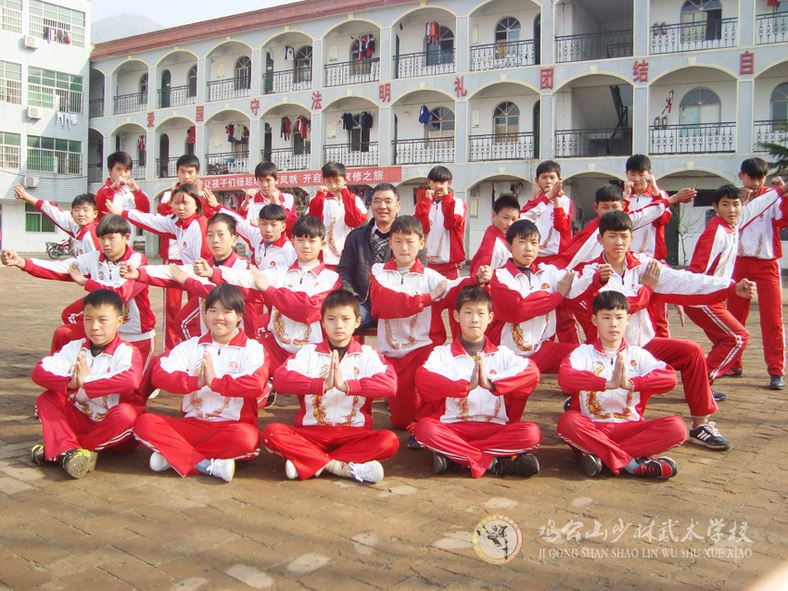 孩子轉(zhuǎn)學學校不收怎么辦 應該這樣做